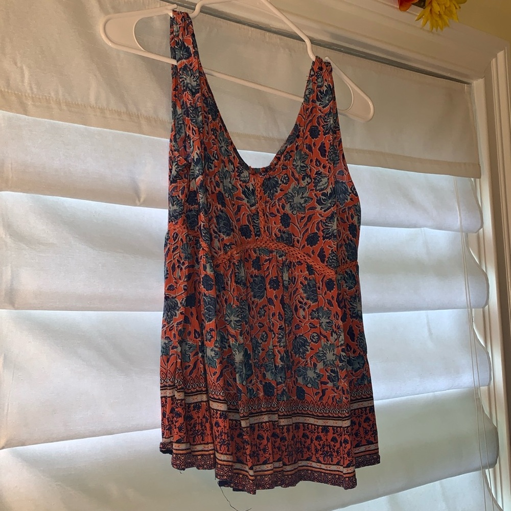 Women’s floral tank top